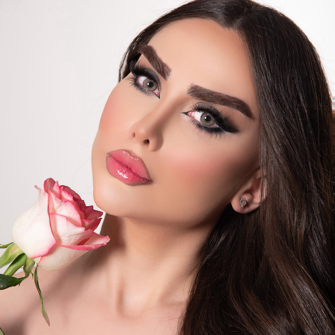 Sayan Hilo Estetica Maquillaje